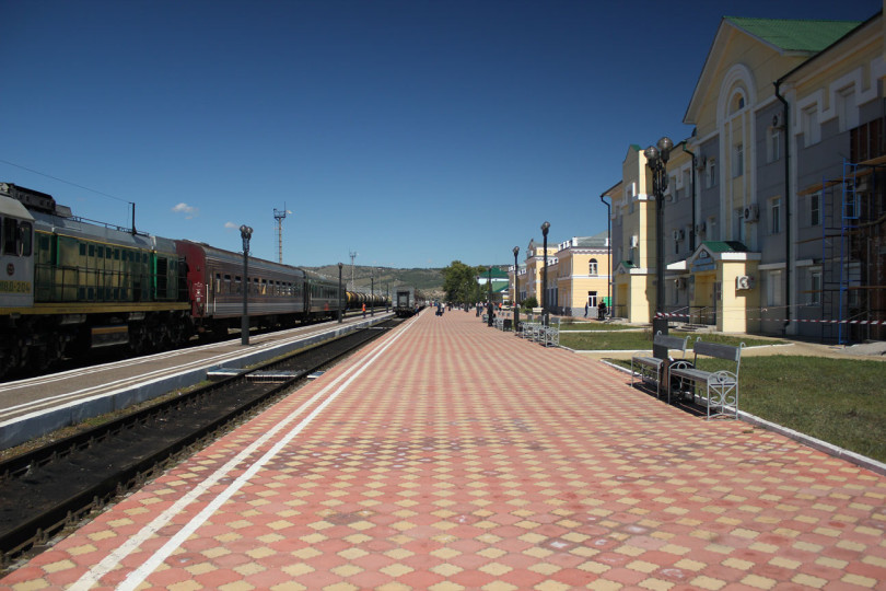 Stacja kolejowa w Nauszkach na granicy rosyjsko-mongolskiej.