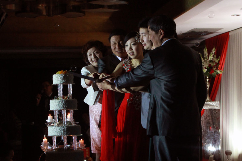 Krojenie tortu weselnego w Chinach
