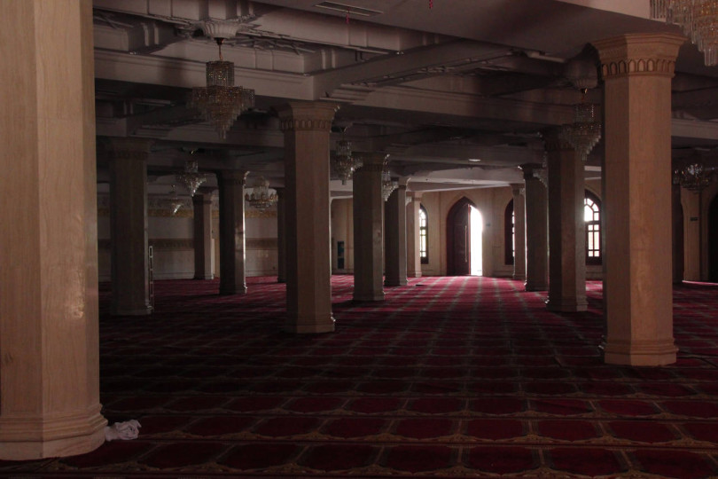 Wnętrze meczetu w Yiwu
