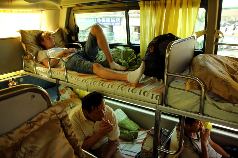 Спальные автобусы на маршруте Китай - Казахстан