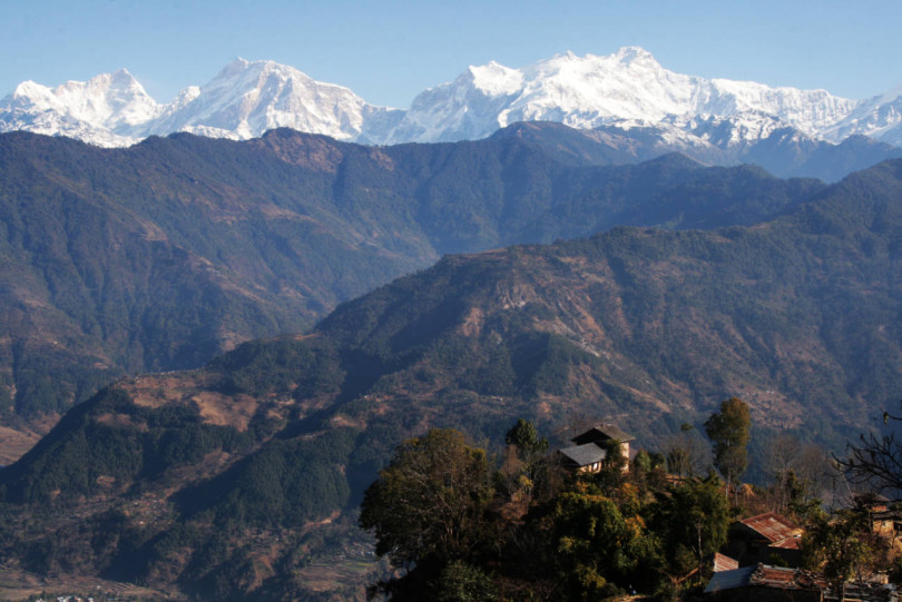 Вид на Гималаи из деревни Gaunshahar 