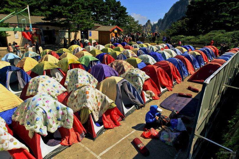 Палатки на вершине Хуаншань