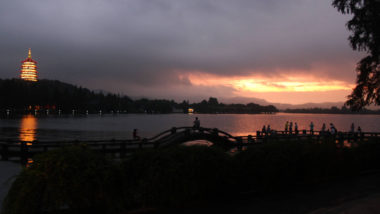 Озеро Сиху на закате