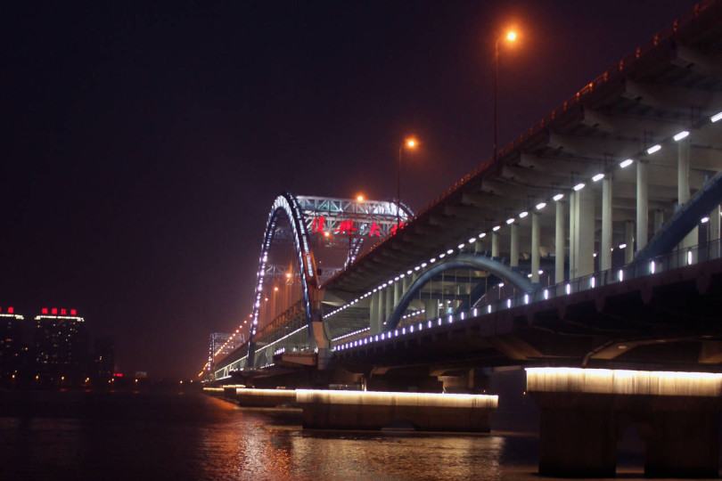 Most na rzece Qianjiang w Hangzhou